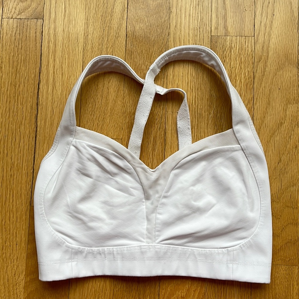 Lululemon Sports Bra (32DDD/E)